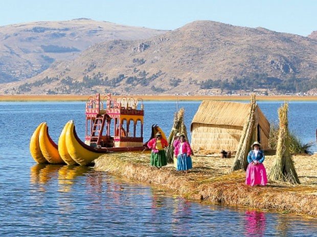 noticia-146025-isla-flotantes-de-los-uros
