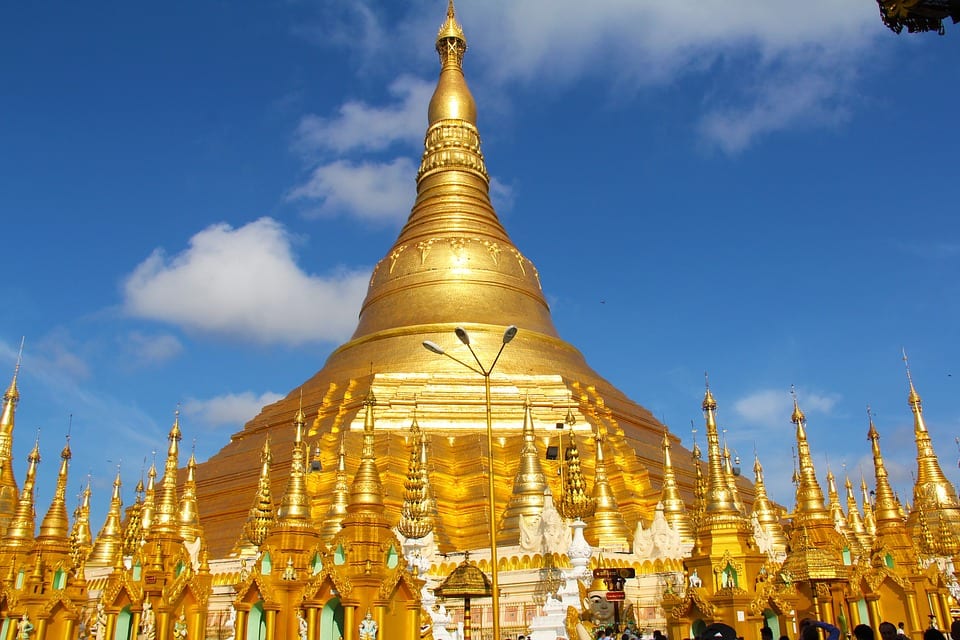 LA SHWEDAGON PAGODA